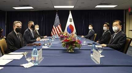 Antony Blinken meets Chung Eui-yong in Honolulu, Hawaii