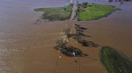 Three vehicles are submerged on Dillard Road  Sacramento