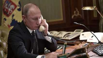 Putin on phone