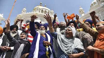 Supporters of Waris Punjab De organization shout slogans