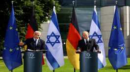 Israeli Prime Minister Yair Lapid and German Chancellor Olaf Scholz