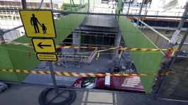 temporary pedestrian bridge collapsed